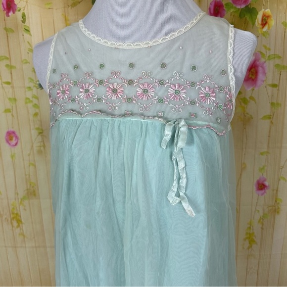 VINTAGE Aristocraft by Superior Blue Night Gown - Picture 3 of 8